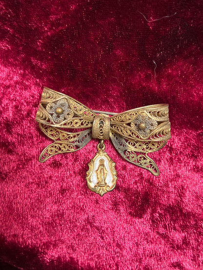Vintage Jewelry - Brooch - Ornate Filigree Bow - Miraculous Medal