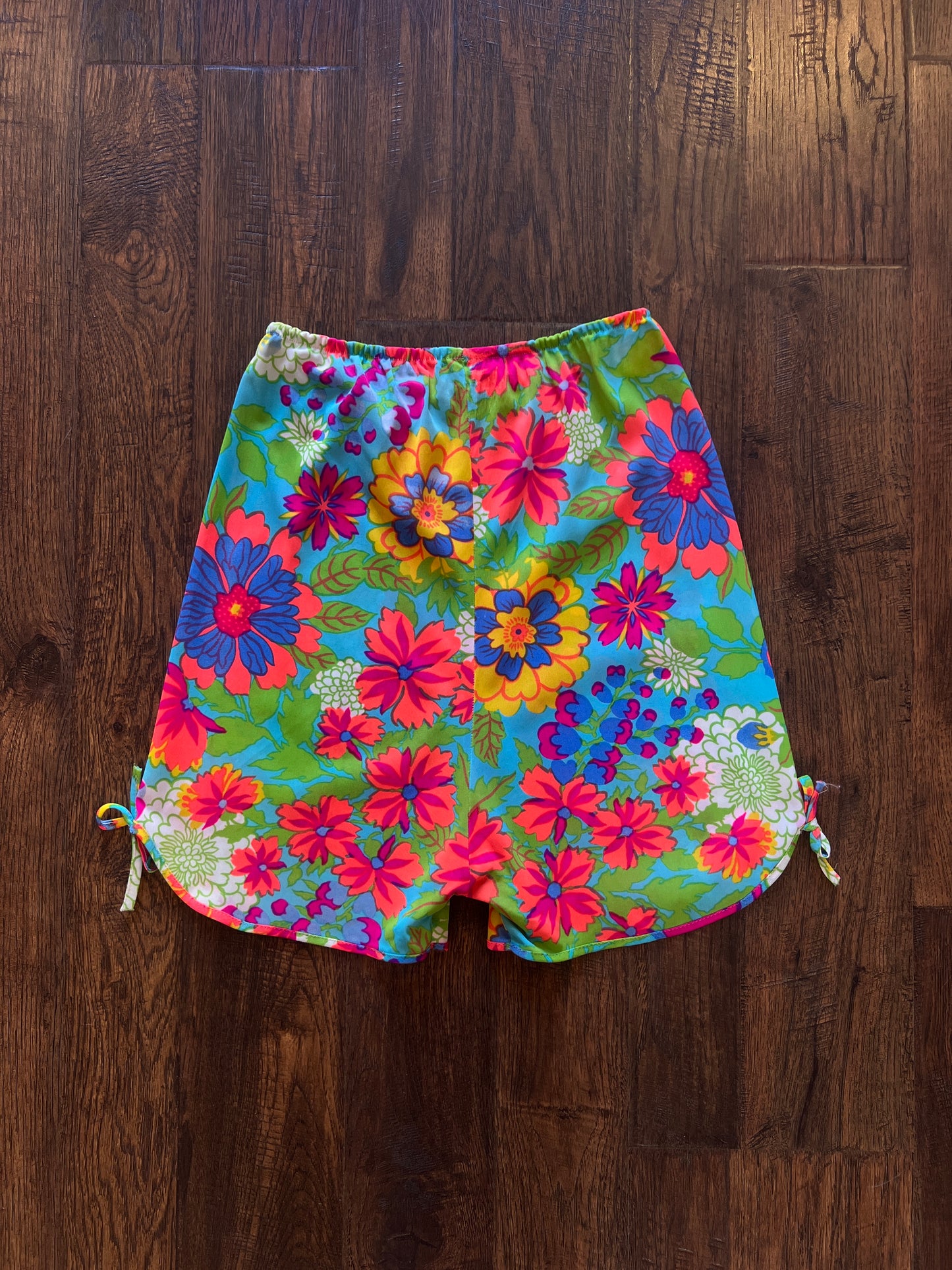Vintage Handmade Slip Shorts - Psychedelic Floral Print - Small