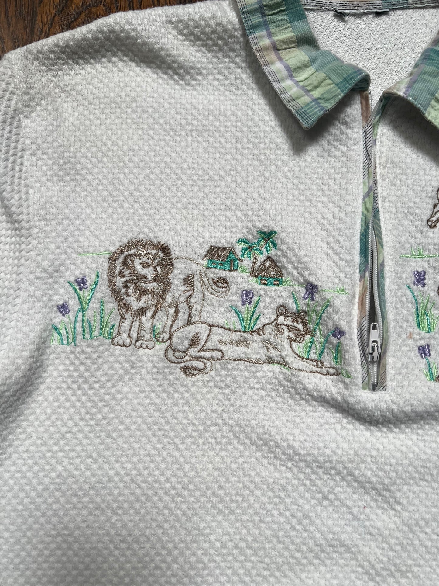 Vintage Clothing - Half Zip Polo Shirt - Embroidered Safari Animals - Medium