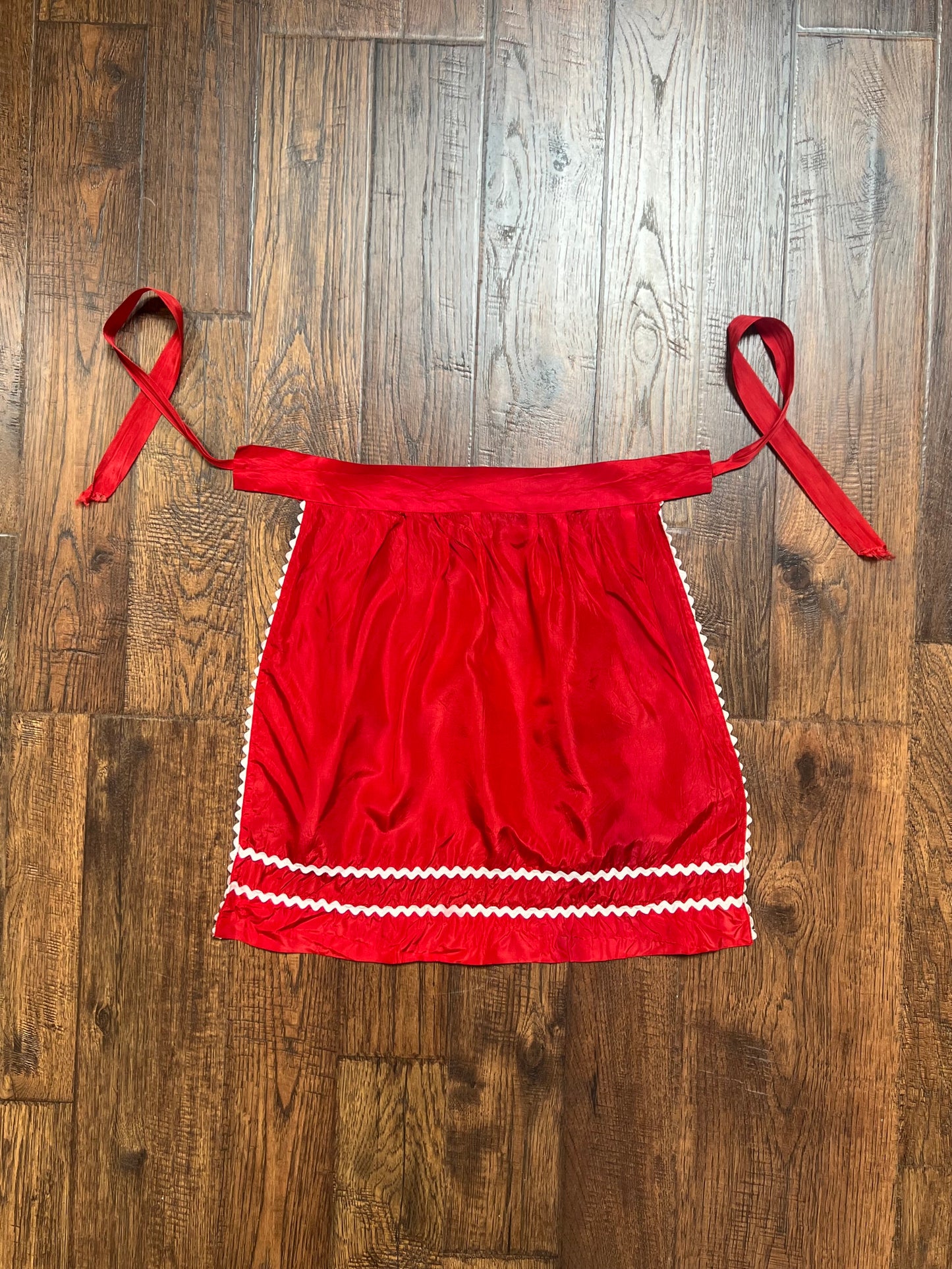 Vintage Clothing - Handmade Half Apron - Red with White Gingerbread Trim