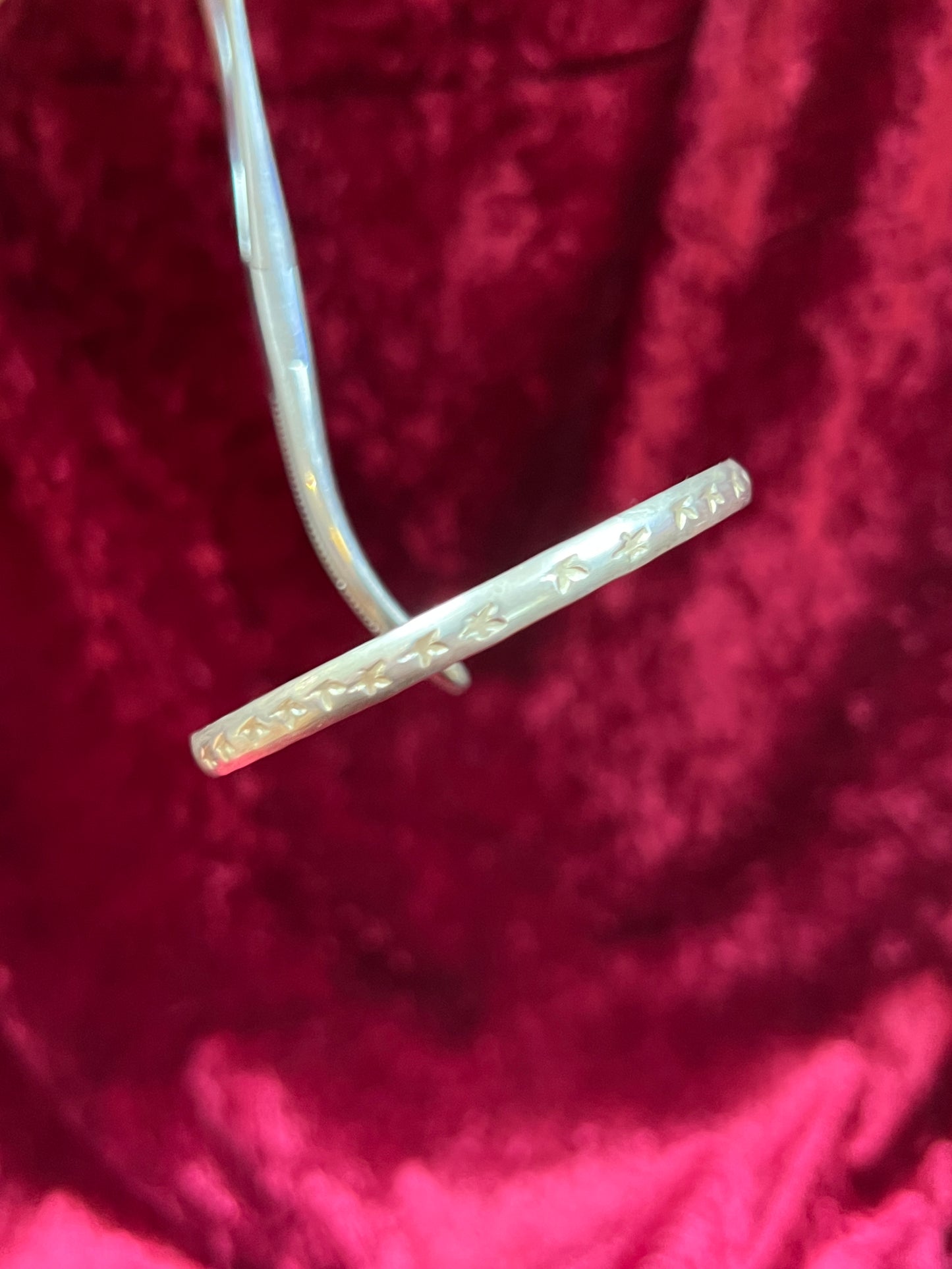 Vintage Jewelry - Bangle Bracelet - 925 Sterling Silver - Stamped Stars