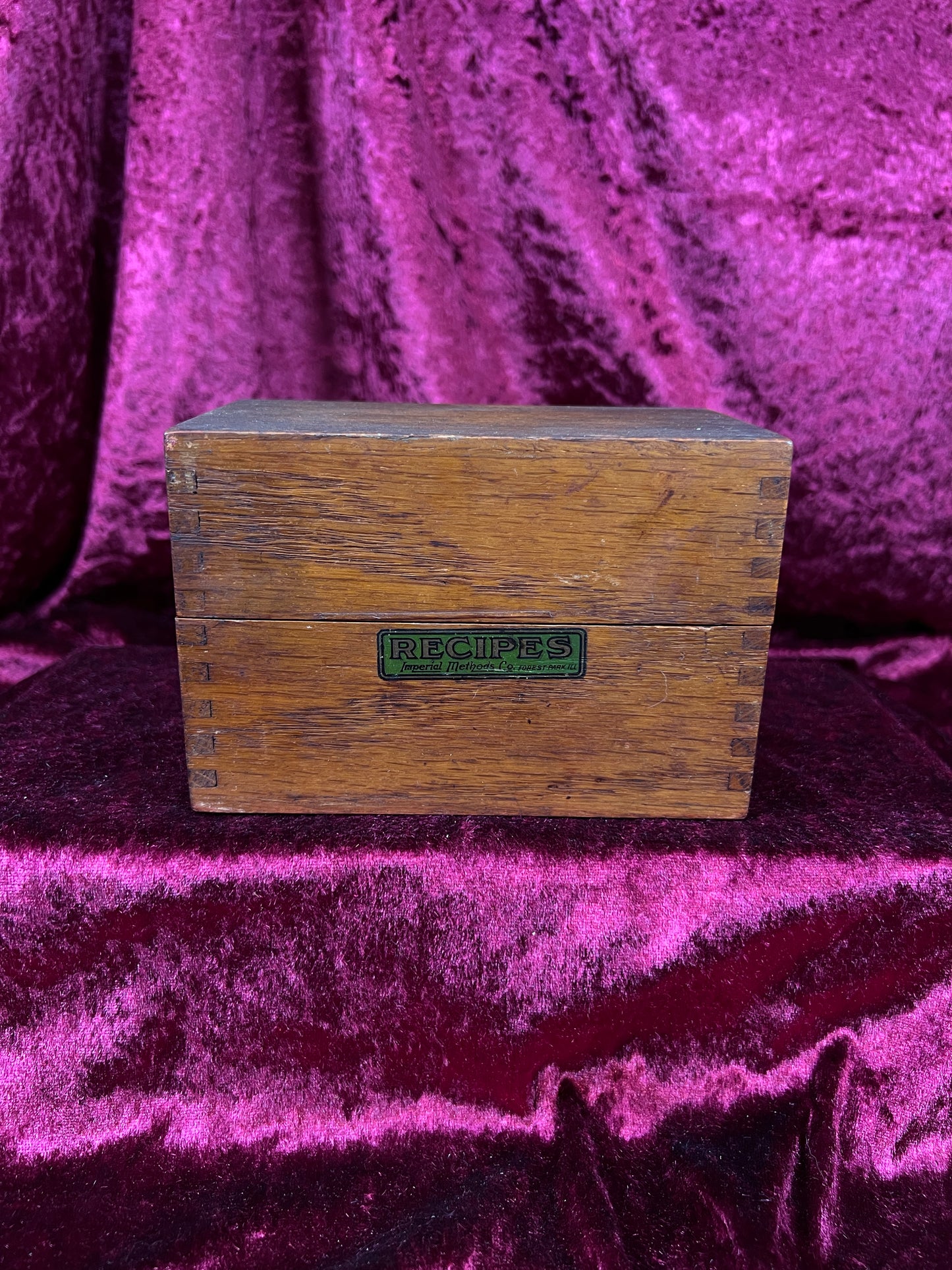 Vintage Oak Recipe Box - Dovetail Wood Kitchen Card Storage