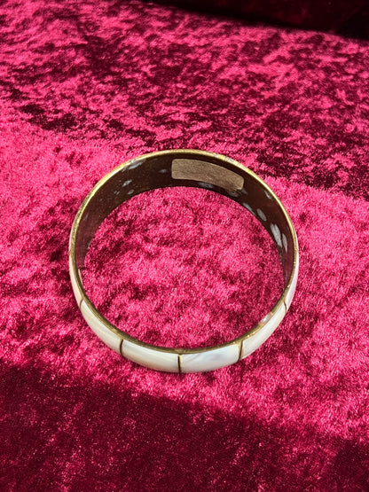 Vintage Jewelry - Chunky Bangle Bracelet - Brass and Mother Of Pearl - Made In India