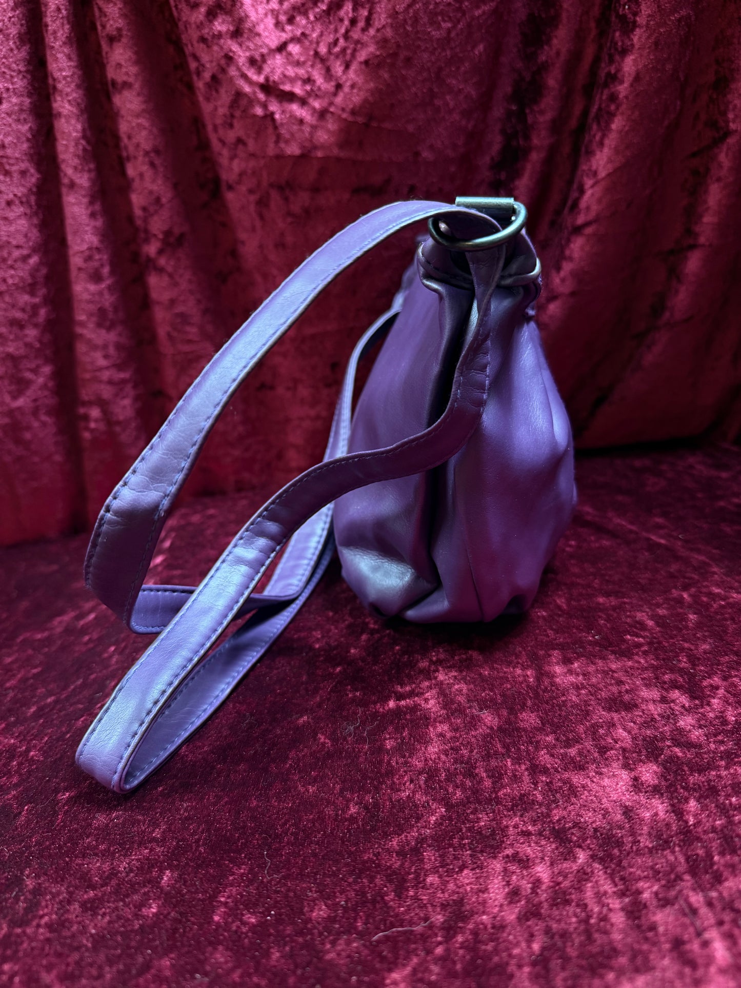 Vintage Accessories - 1980s Purple Faux Leather Shell Shaped Shoulder Bag