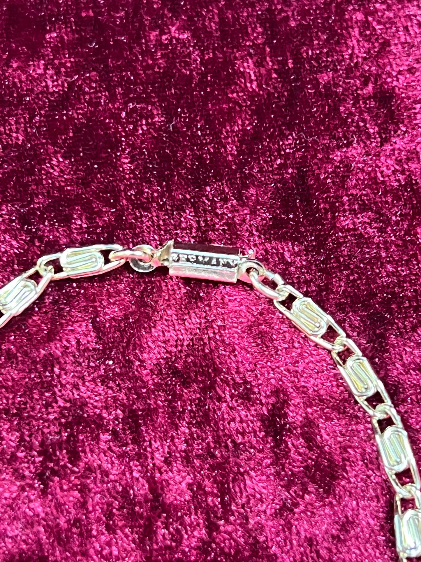 Vintage Jewelry - Bracelet - Gold Tone Metal - Pink Heart Pendant - Germany