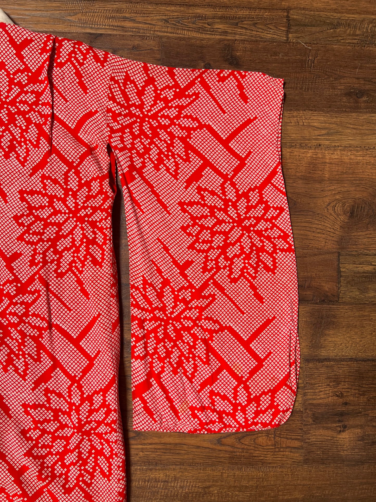 Vintage Clothing - Hand Sewn Kimono Robe - Red Floral Grid - Crepe Silk - OS