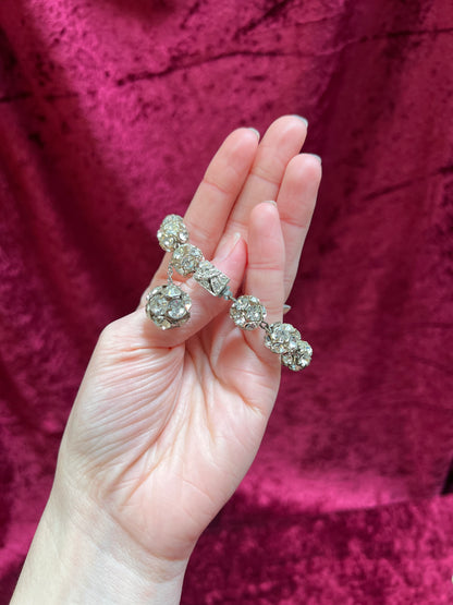 Vintage Jewelry - Silver Tone Ball Link Bracelet - Clear Round Cut Rhinestones - 7.5"