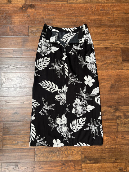 Vintage Clothing - Maxi Skirt with Side Slit -  Monstera and Hibiscus Flower Print - Black & White - Small