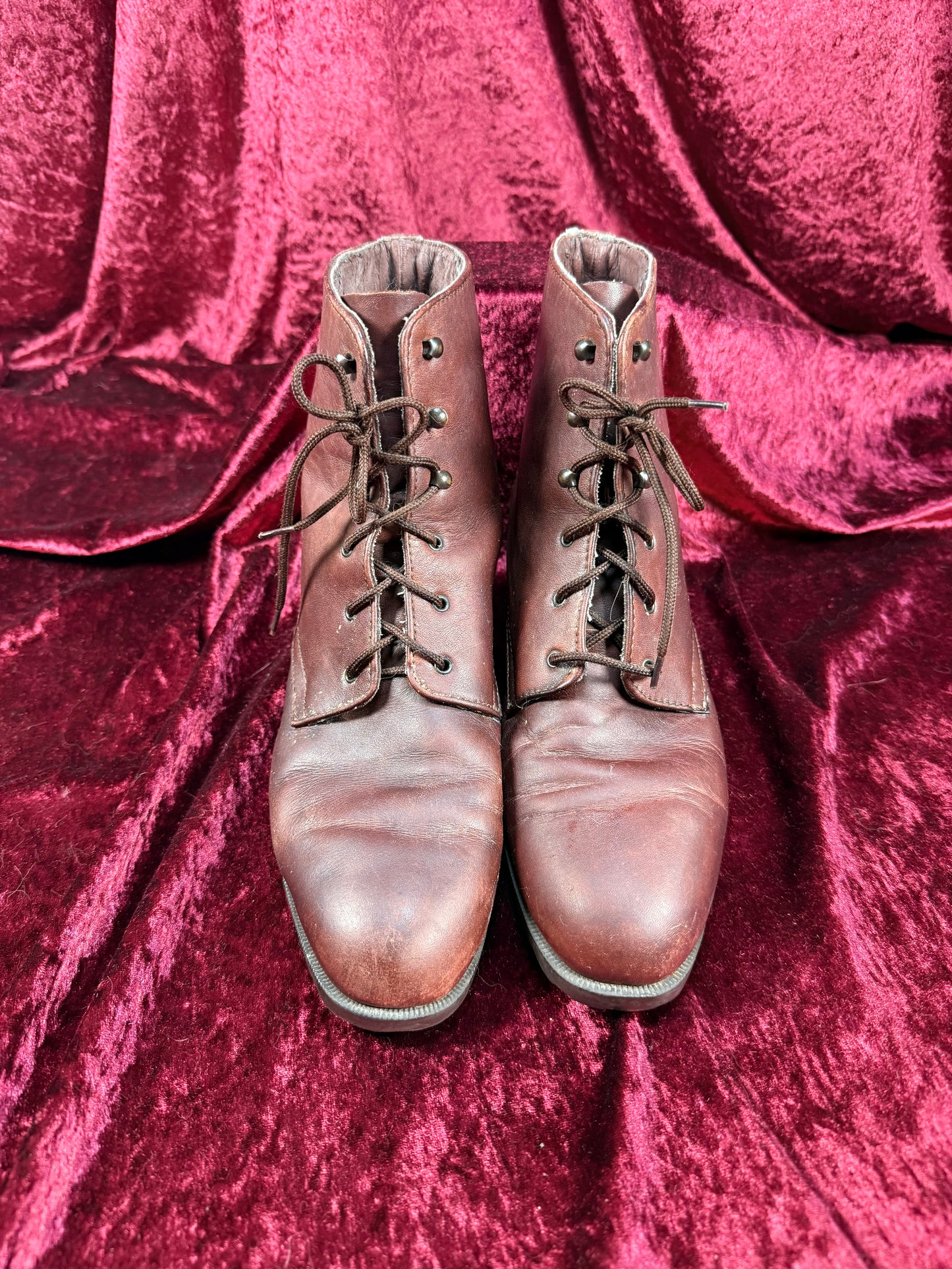 Vintage Shoes - Mahogany Brown - Old Fashioned Leather Ankle Boots - Size 7.5