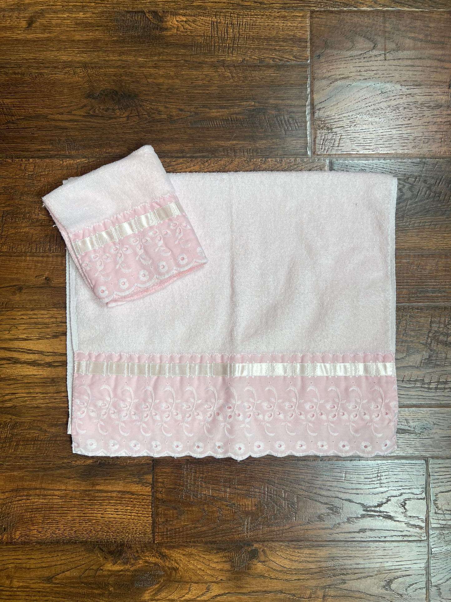 Vintage Linens - Terry Cloth Towel Set - Hand Towel and Face Cloth - Baby Pink - After Bath Luxury