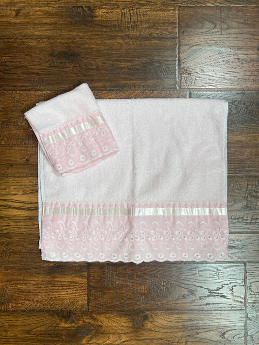 Vintage Linens - Terry Cloth Towel Set - Hand Towel and Face Cloth - Baby Pink - After Bath Luxury