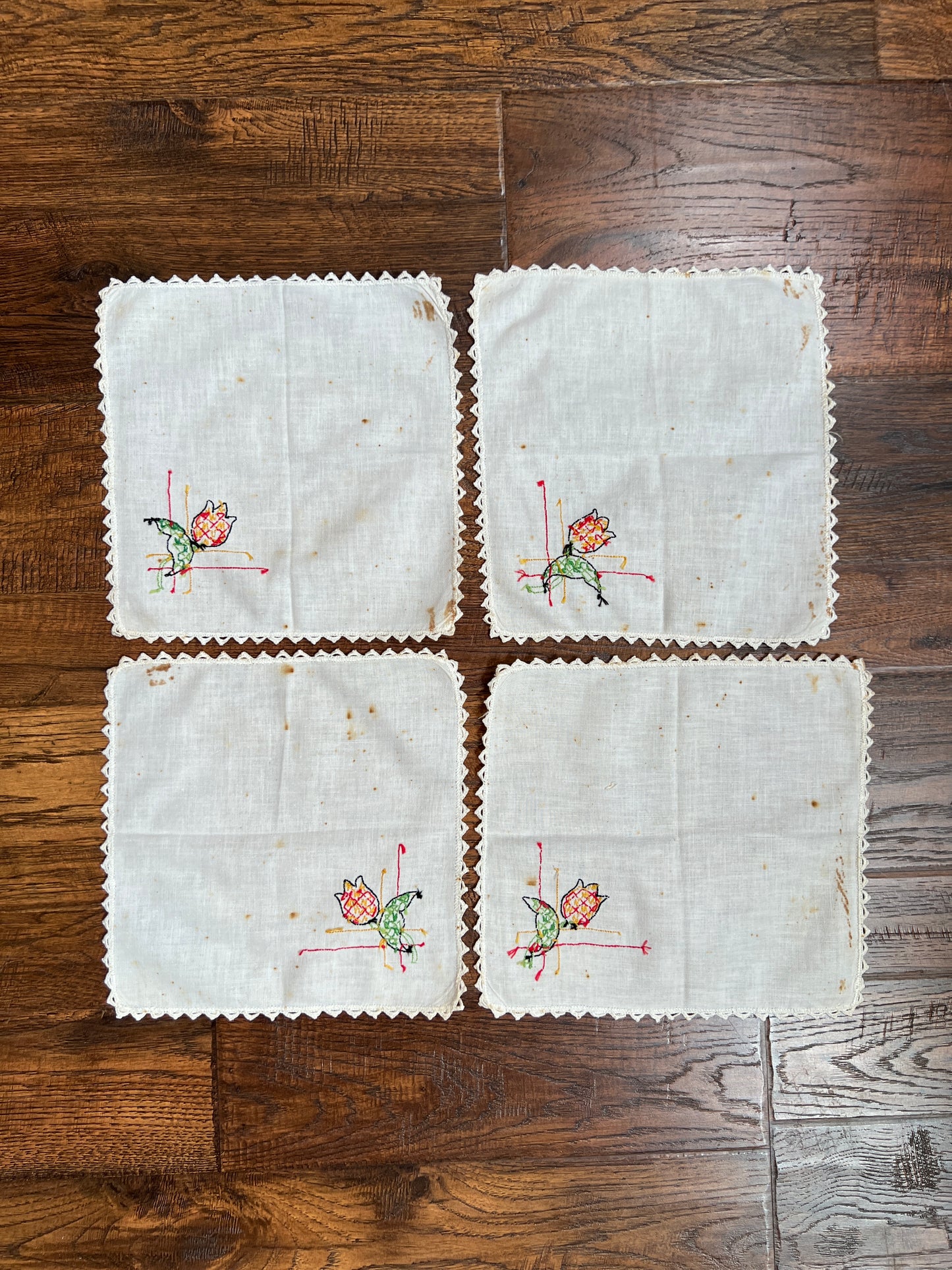 Vintage Linens - Square Tablecloth and Napkin Set - Embroidered Red Tulips