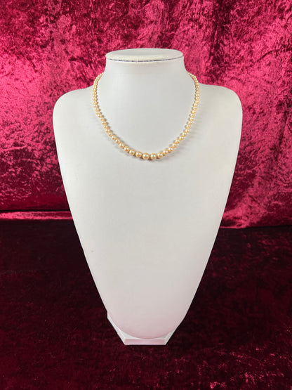 Vintage Jewelry - Necklace - Faux Pearls - Graduated