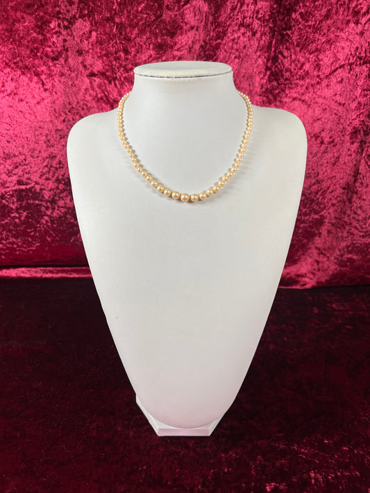 Vintage Jewelry - Necklace - Faux Pearls - Graduated