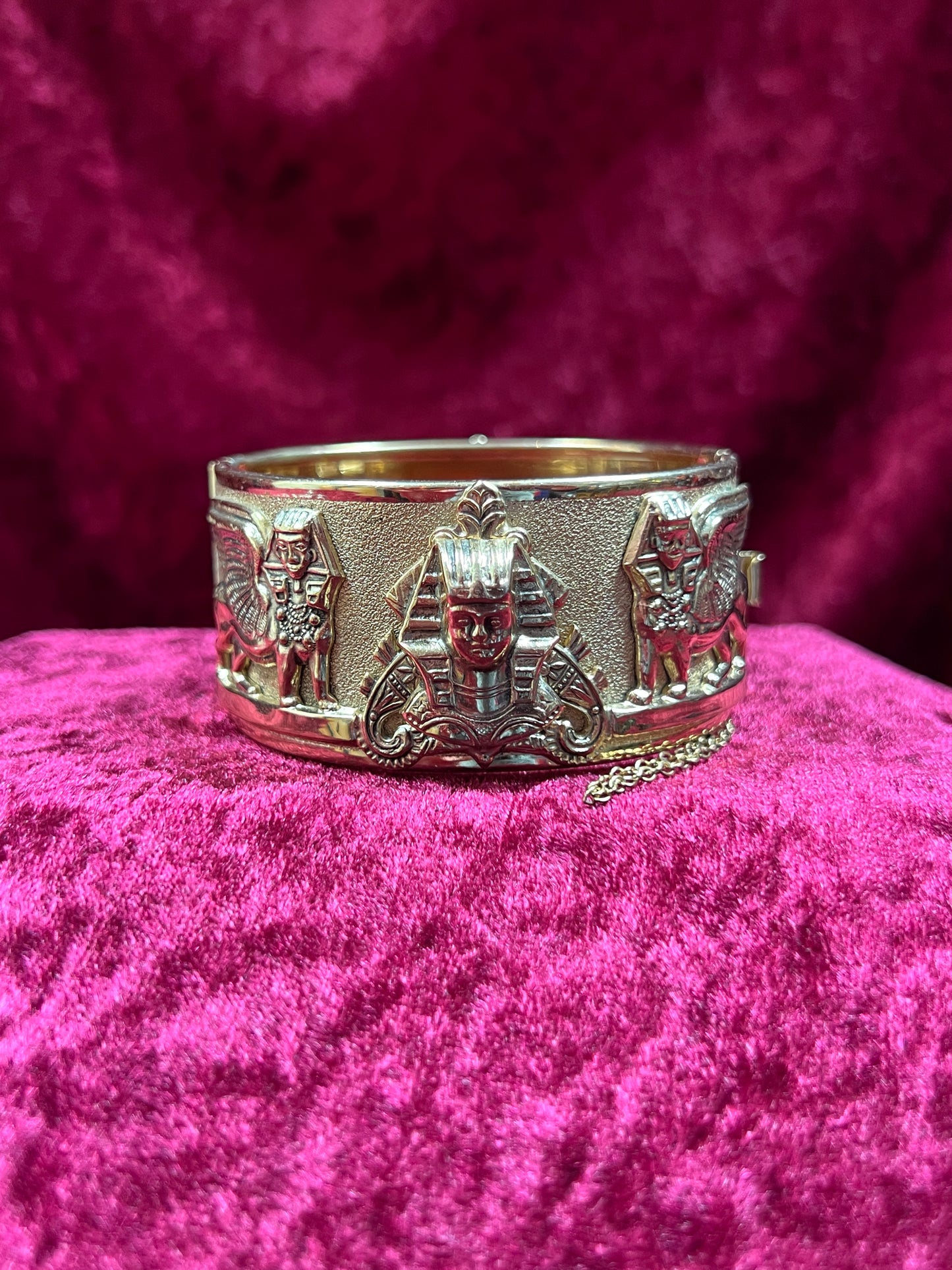 Vintage Jewelry - Chunky Cuff Bracelet - Gold Tone - Egyptian Revival - Whiting & Davis Co.