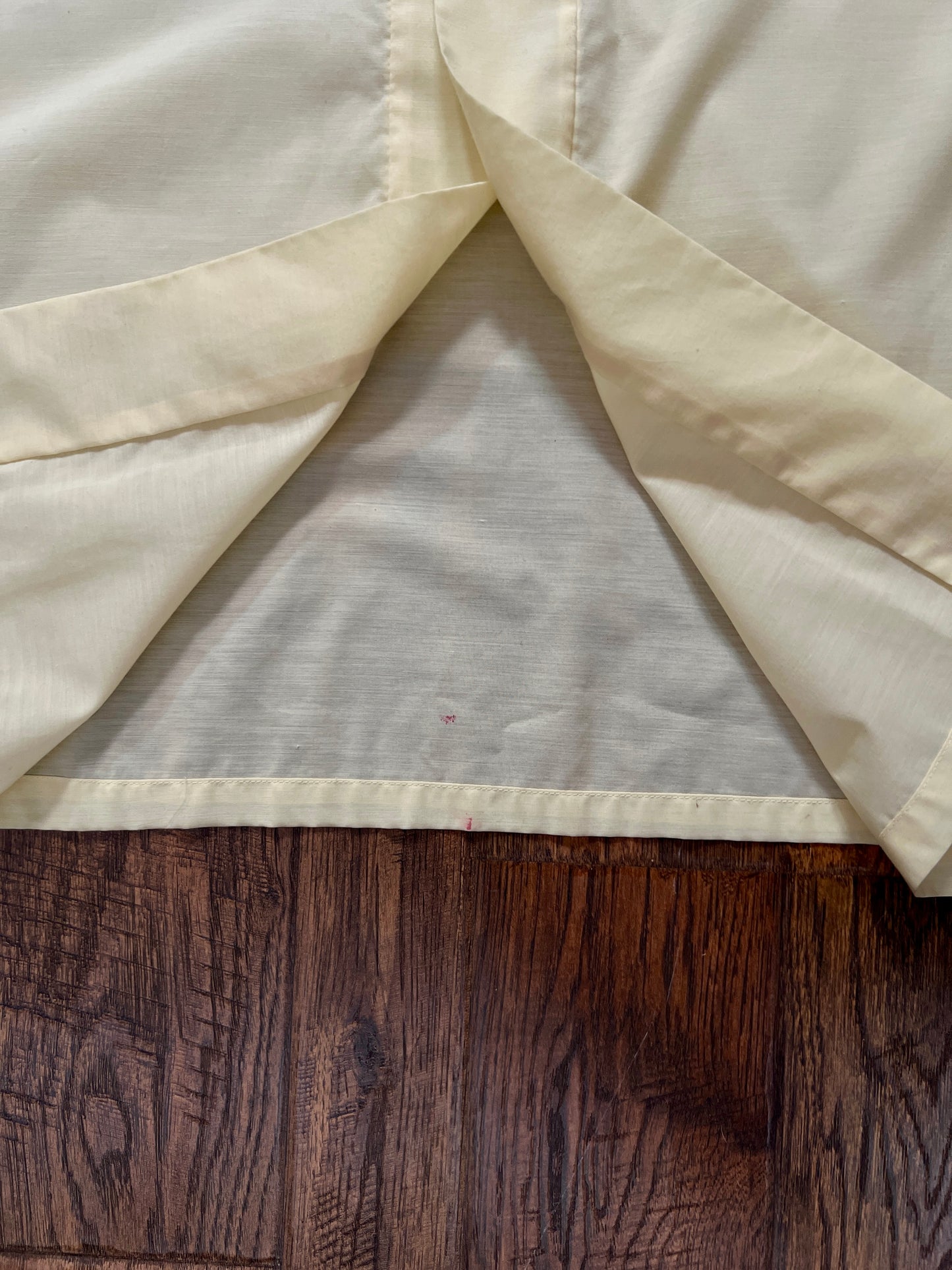 Vintage Jodie Arden Kimono Robe – Pale Yellow Embroidered Asian Garden Motif