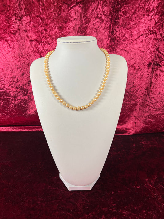 Vintage Jewelry - Necklace - Faux Pearls - Cream - 20.75"