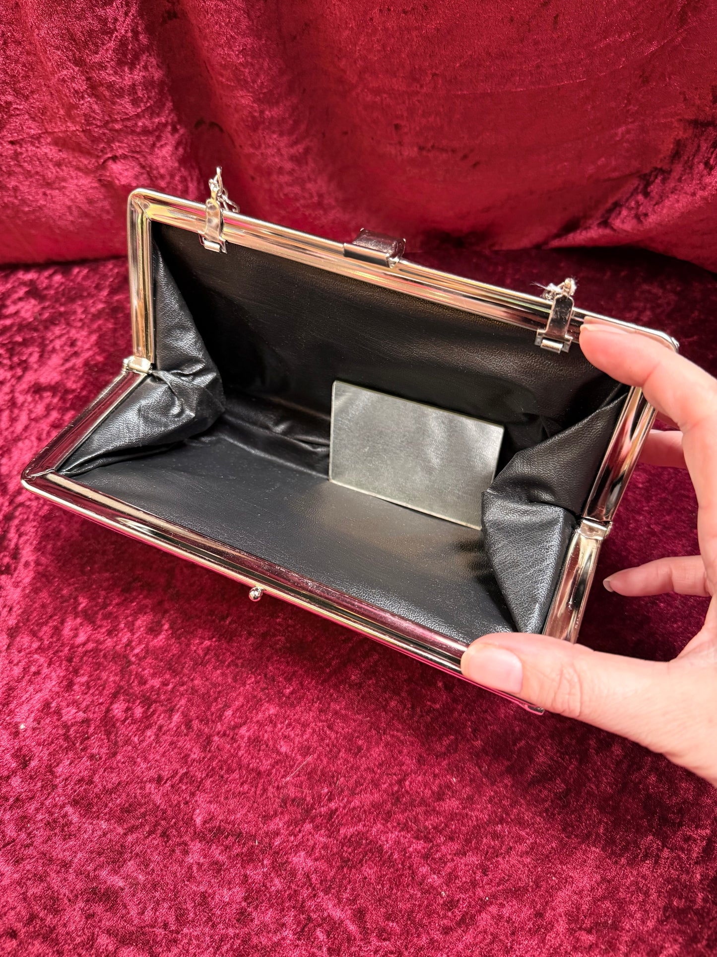 Vintage Accessories - Silver Metallic Clutch - Clasp Closure w/ Chain Strap - 1950s