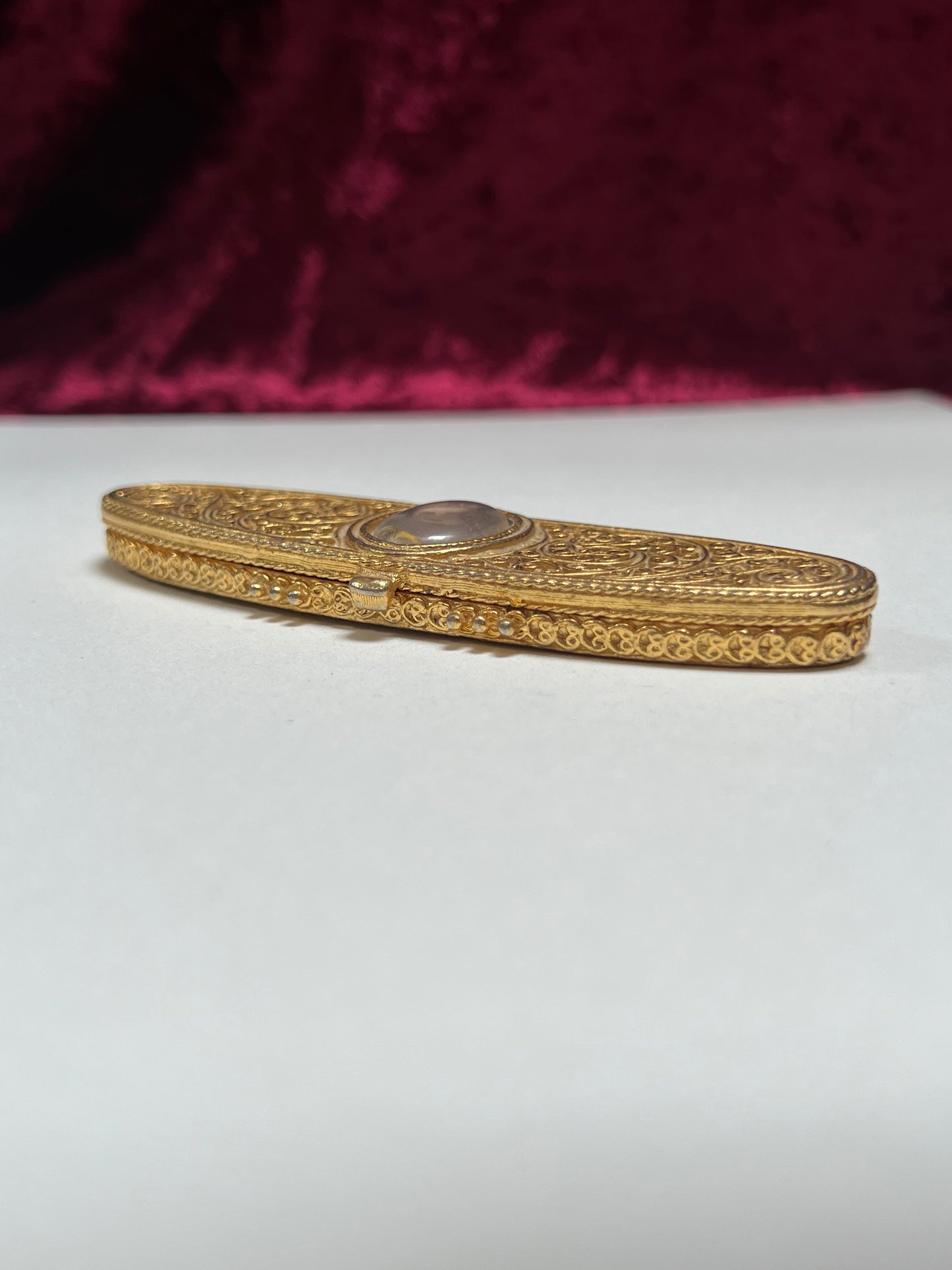 Vintage Trinket Box - Solid Parfum Compact - Portrait of a Lady - Gold Filigree Design - Estee Lauder