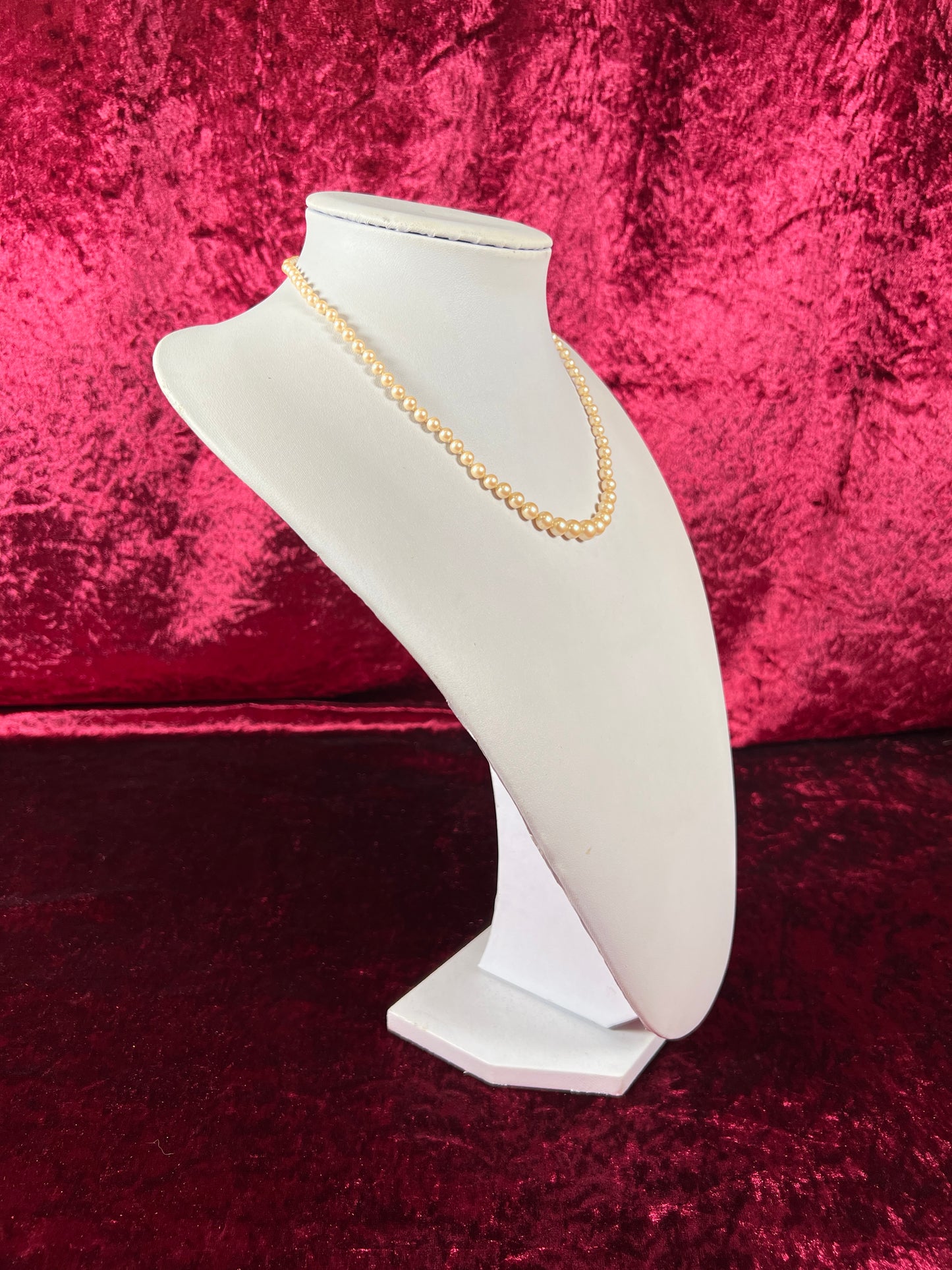 Vintage Jewelry - Necklace - Faux Pearls - Graduated