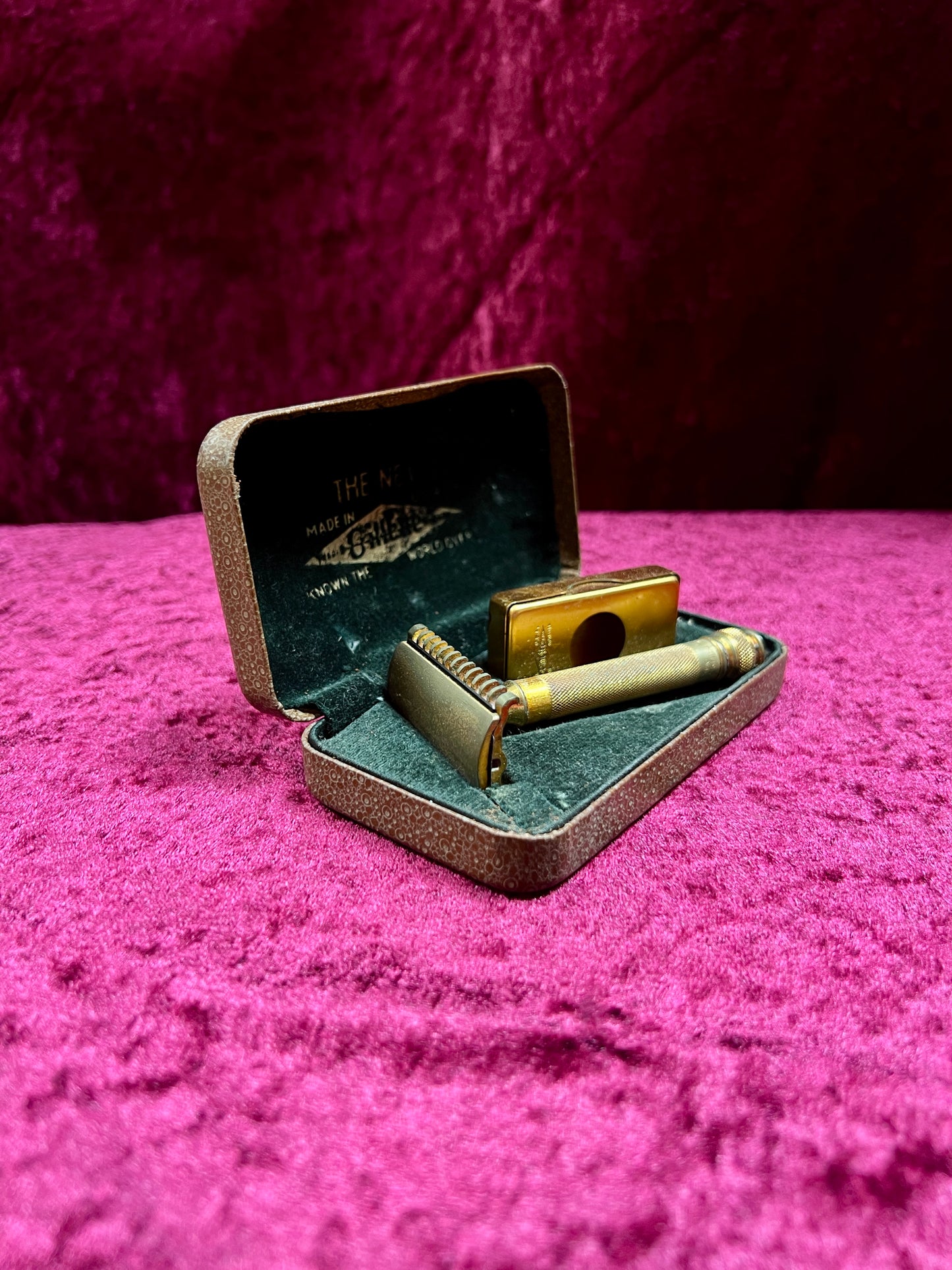 Vintage Gold Tone Brass Safety Razor – Gillette Travel Shaving Set with Case