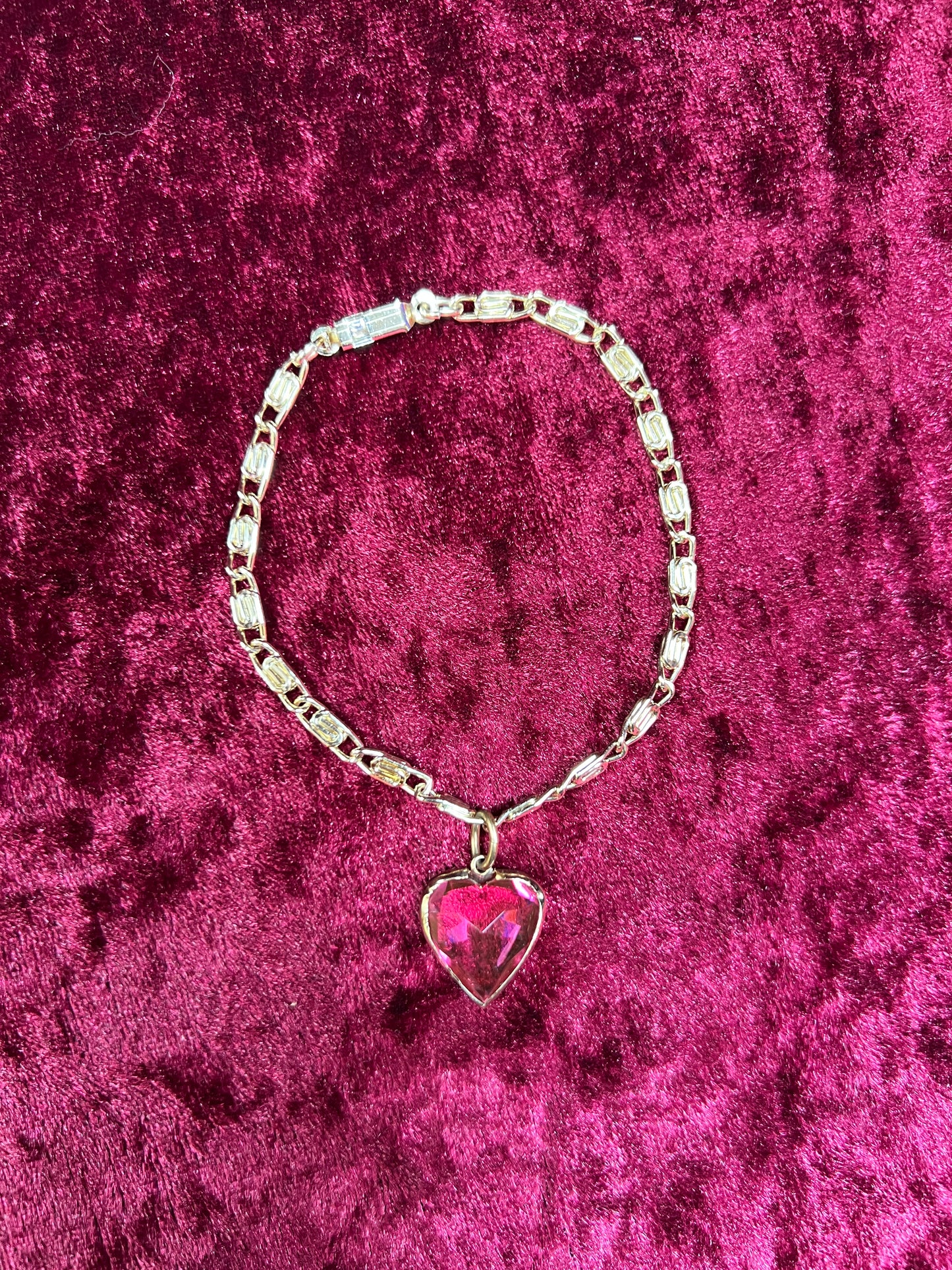 Vintage Jewelry - Bracelet - Gold Tone Metal - Pink Heart Pendant - Germany