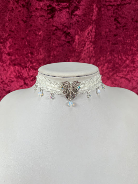 Vintage Jewelry - Y2K Choker Necklace - White Lace - Silver Butterfly Pendant