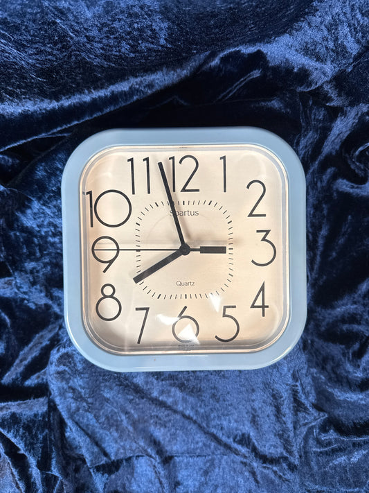 Vintage Plastic Spartus Wall Clock - Quartz Movement and Light Blue Retro Decor