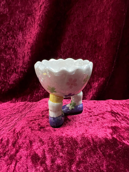 Vintage Ceramic Footed Egg Cup - Scalloped Floral Egg Shell Body