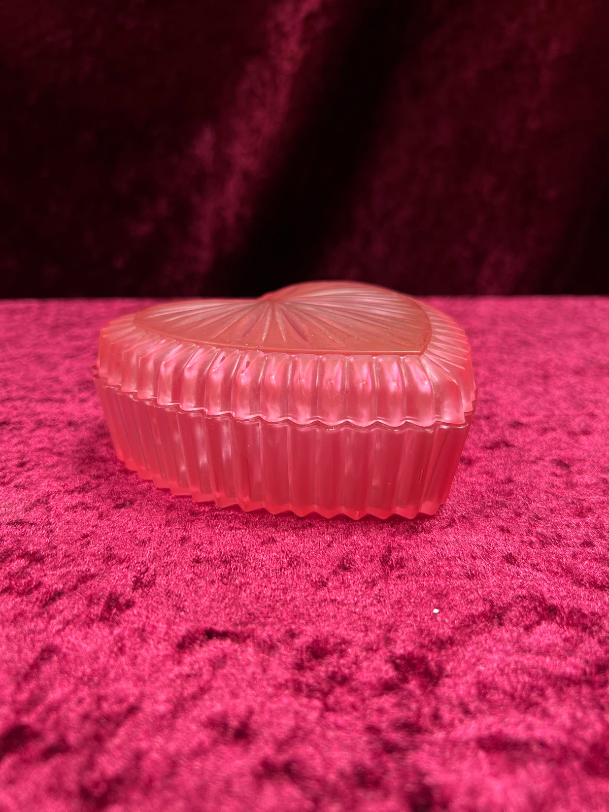 Vintage Pink Plastic Trinket Box - Radiating Heart