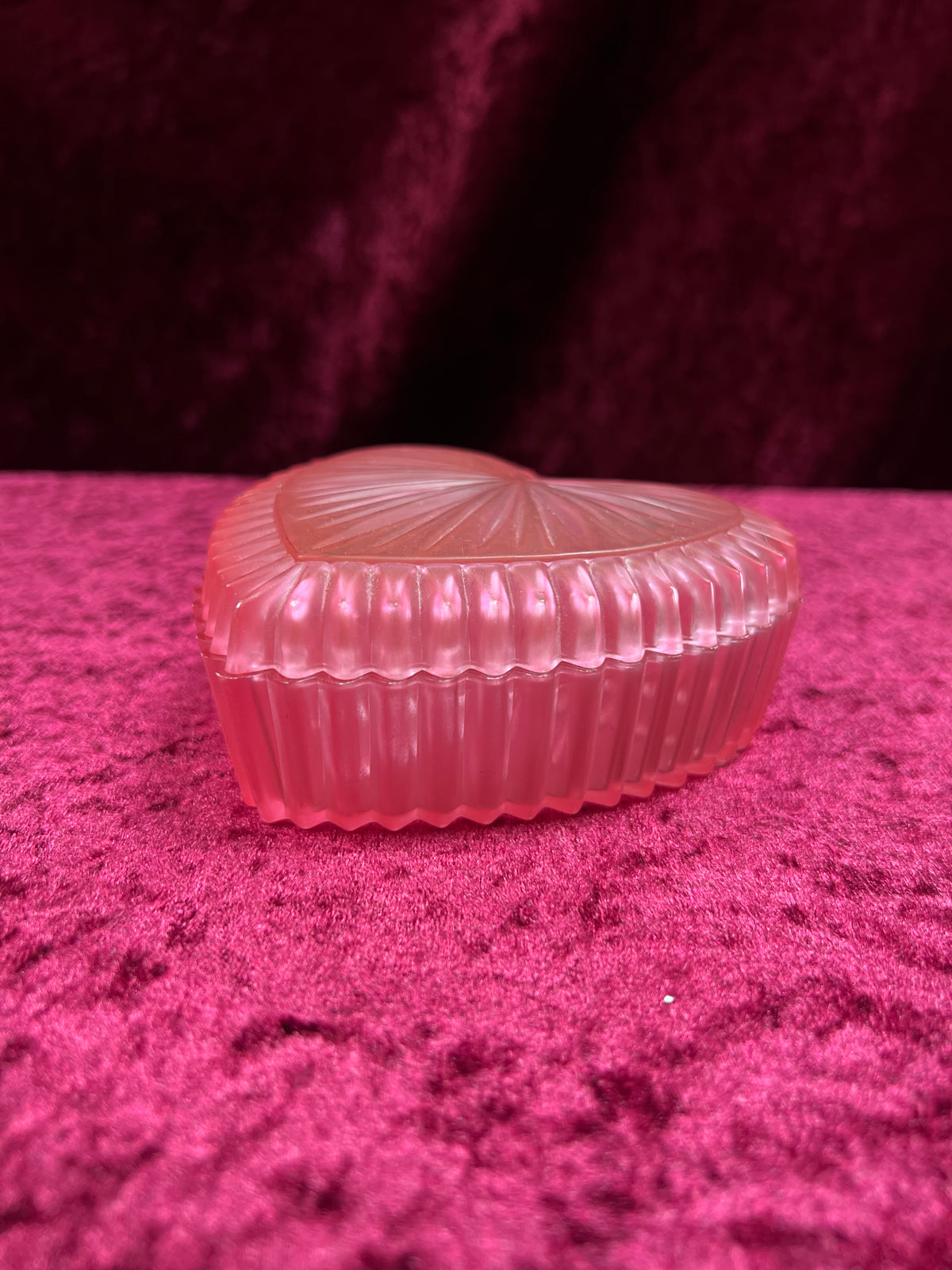 Vintage Pink Plastic Trinket Box - Radiating Heart