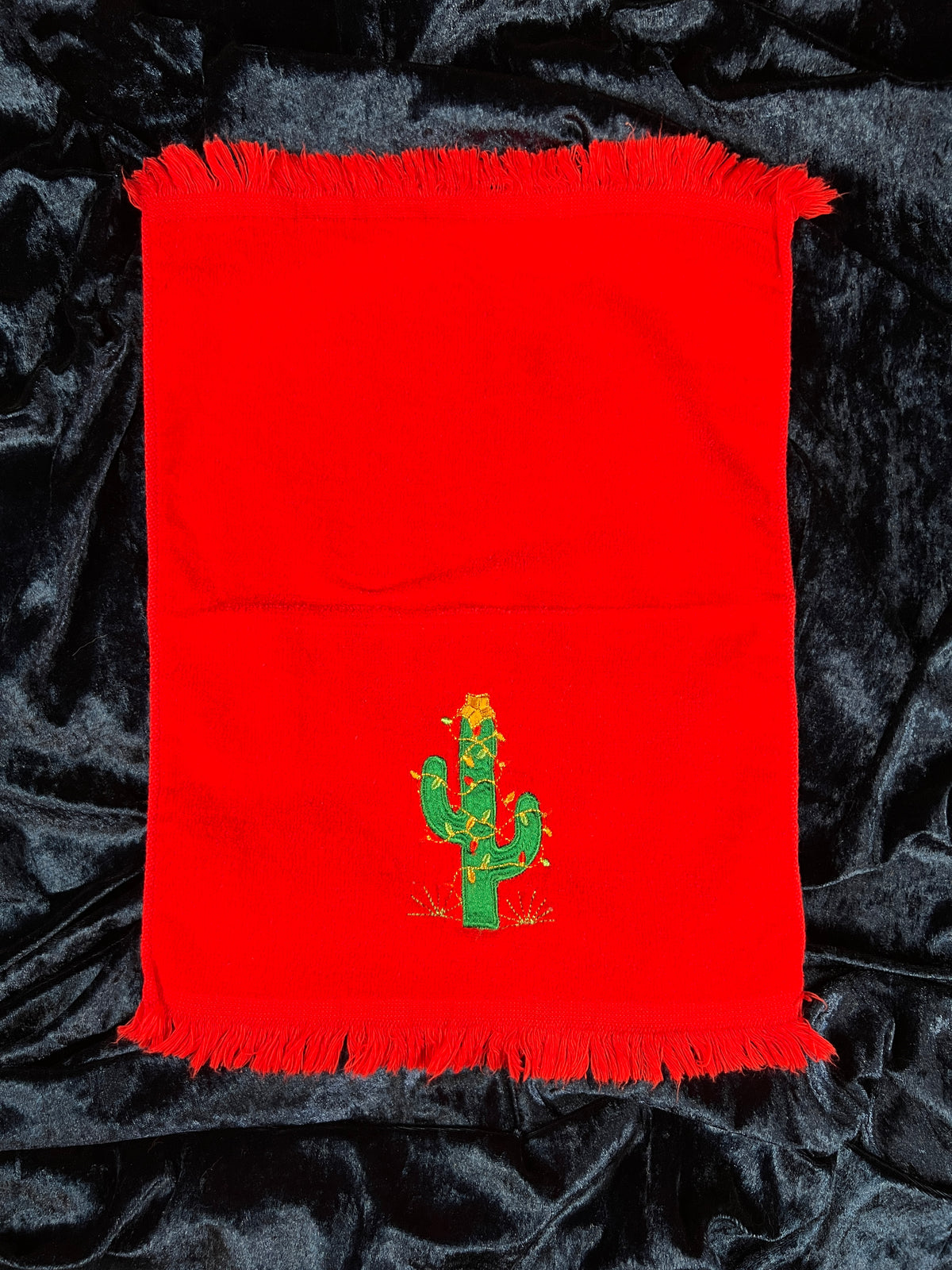 Vintage Cotton Hand Towel Set - Embroidered Christmas Cactuses