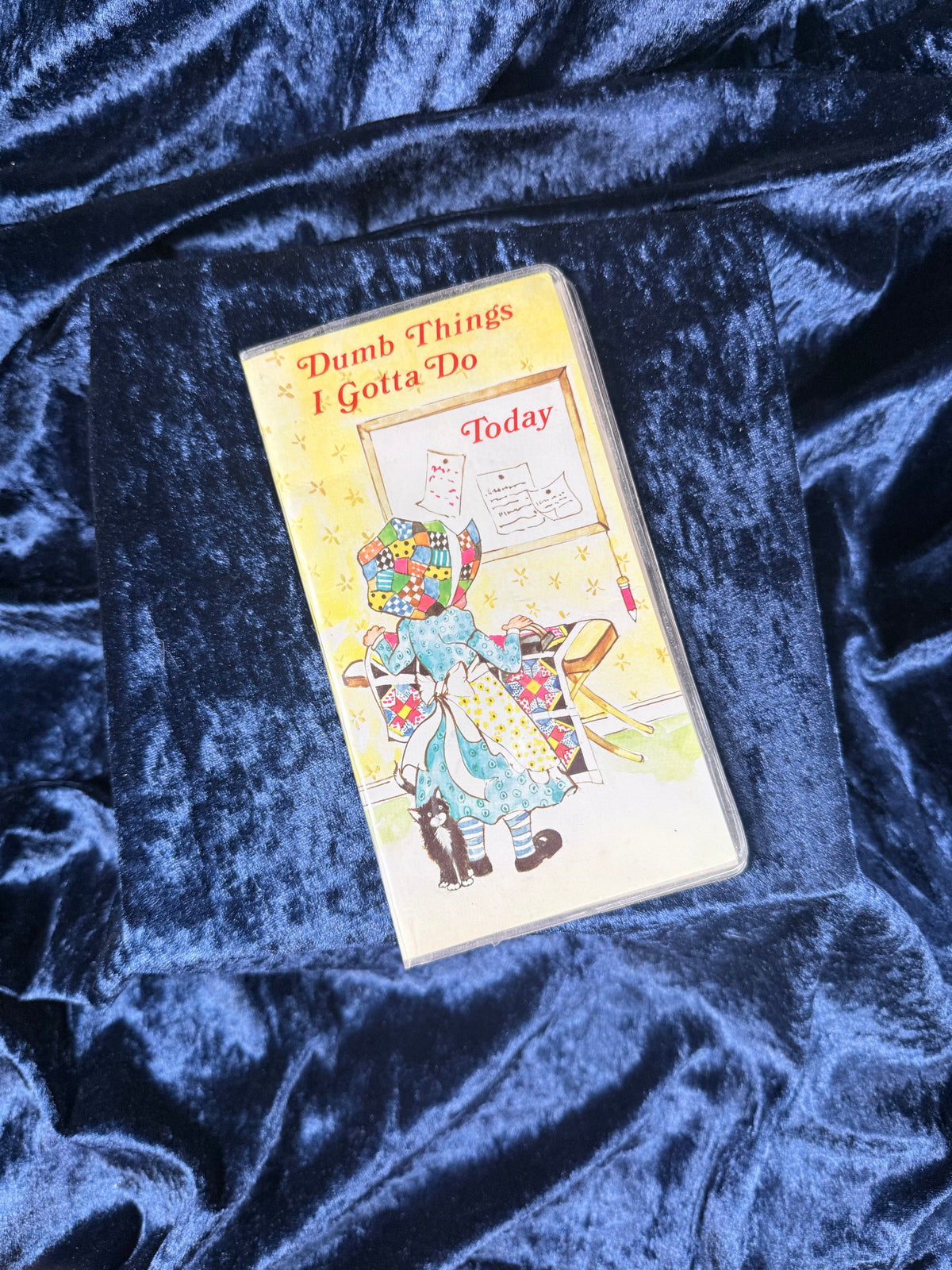 Vintage Dumb Things I Gotta Do Today Illustrated Novelty Book - 1974 Monarch Publications Holly Hobbie Ephemera