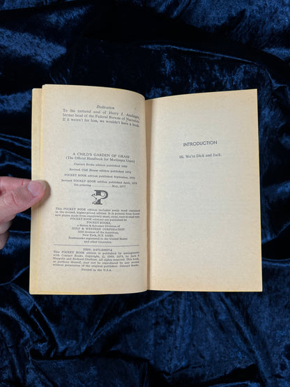Vintage A Child's Garden of Grass by Jack S. Margolis and Richard Clorfene - Revised Pocket Book Edition