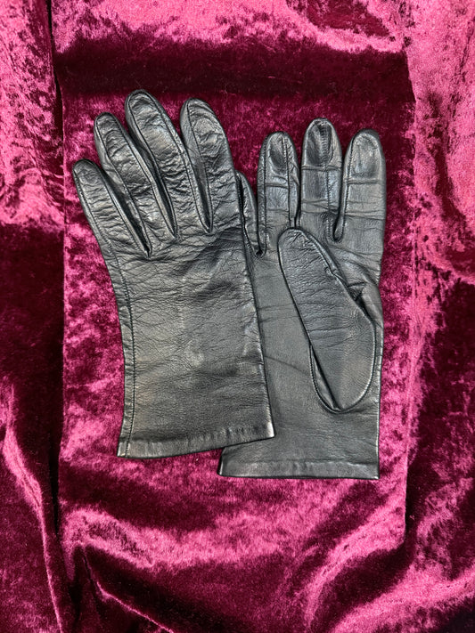 Vintage Black Leather Gloves with Silk Lining - Saks Fifth Avenue - Made in Italy