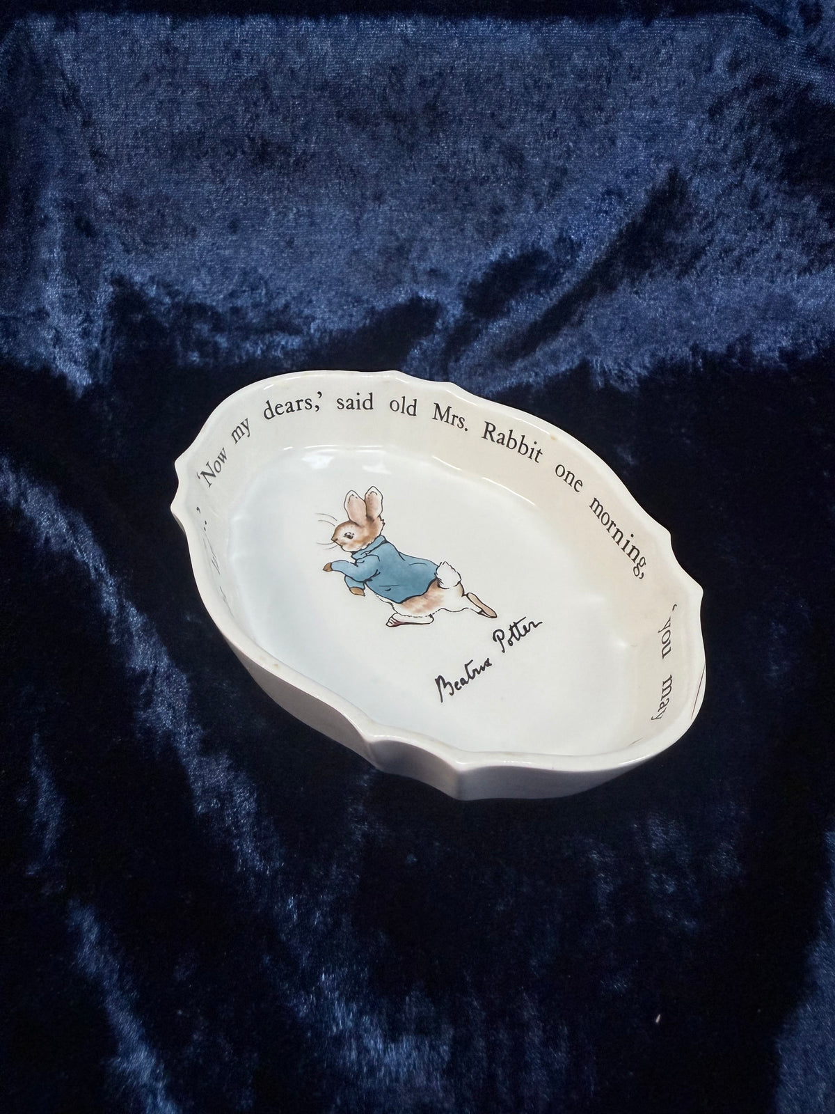 Vintage Ceramic Wedgwood Trinket Dish - Beatrix Potter Peter Rabbit Illustration