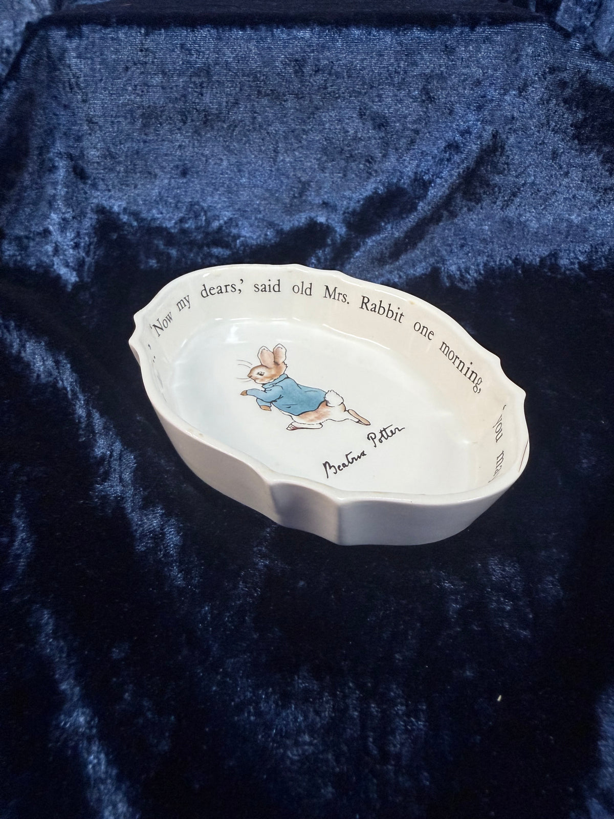 Vintage Ceramic Wedgwood Trinket Dish - Beatrix Potter Peter Rabbit Illustration