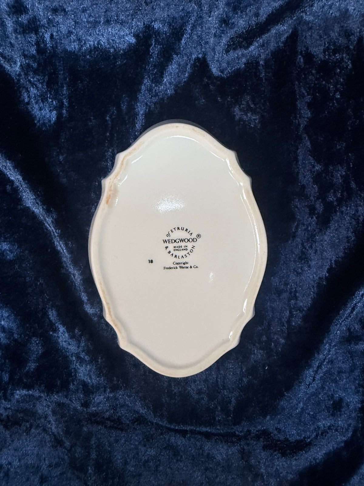 Vintage Ceramic Wedgwood Trinket Dish - Beatrix Potter Peter Rabbit Illustration