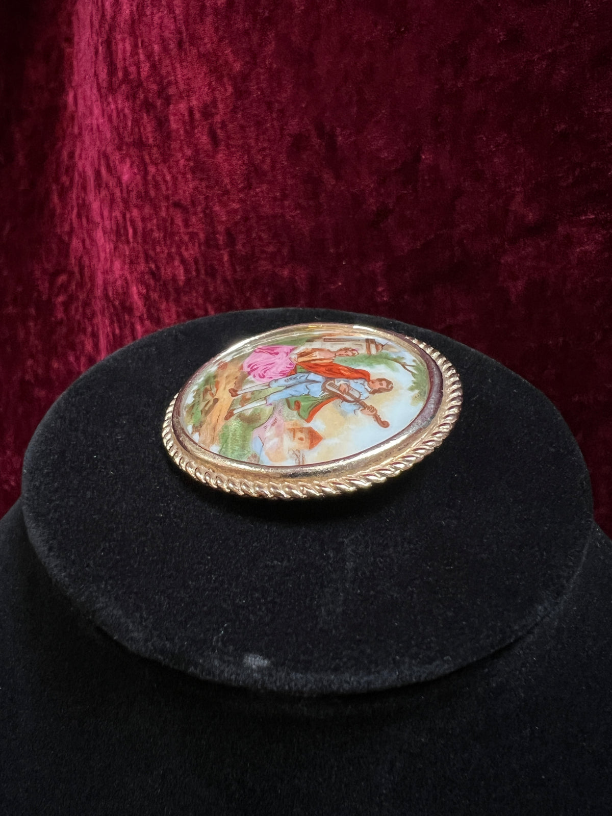 Antique Limoges Porcelain Brooch - Gallant Courting Scene in Gold Tone Frame