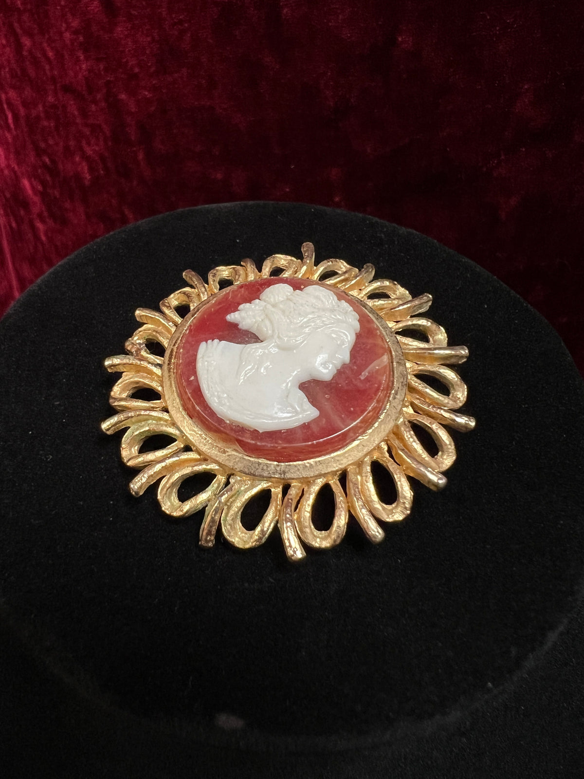 Vintage Gold Tone Metal Cameo Brooch - 1970s Victorian Reproduction