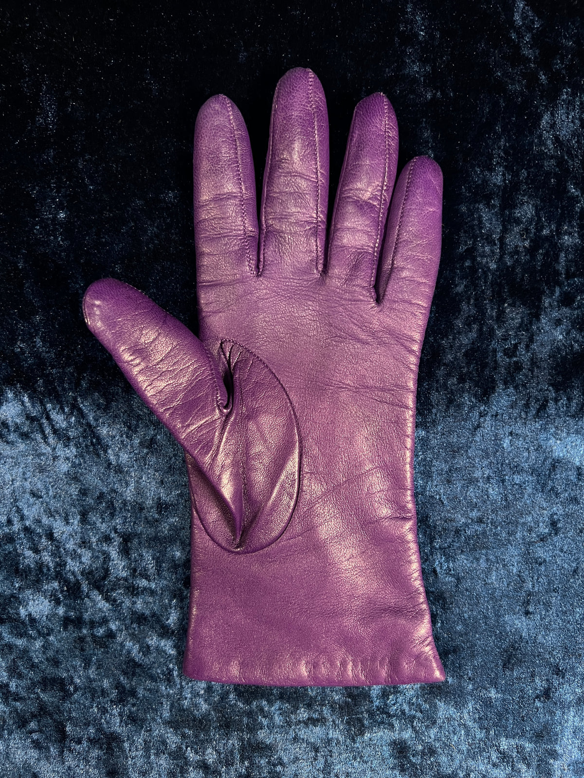 Vintage Genuine Leather Gloves - Eggplant Purple Pair - Size 7