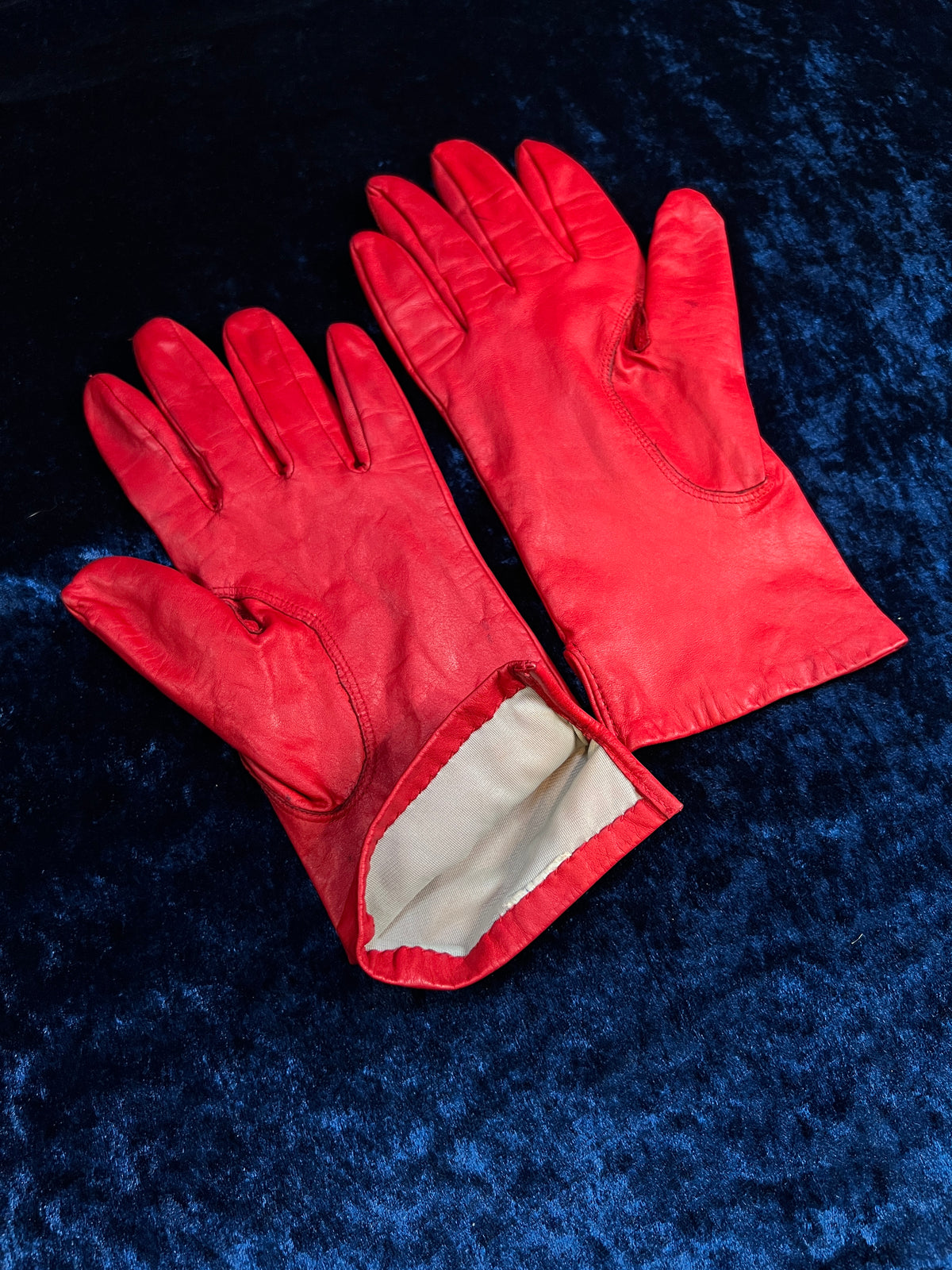 Vintage Genuine Leather Gloves - Red Wrist-Length Pair