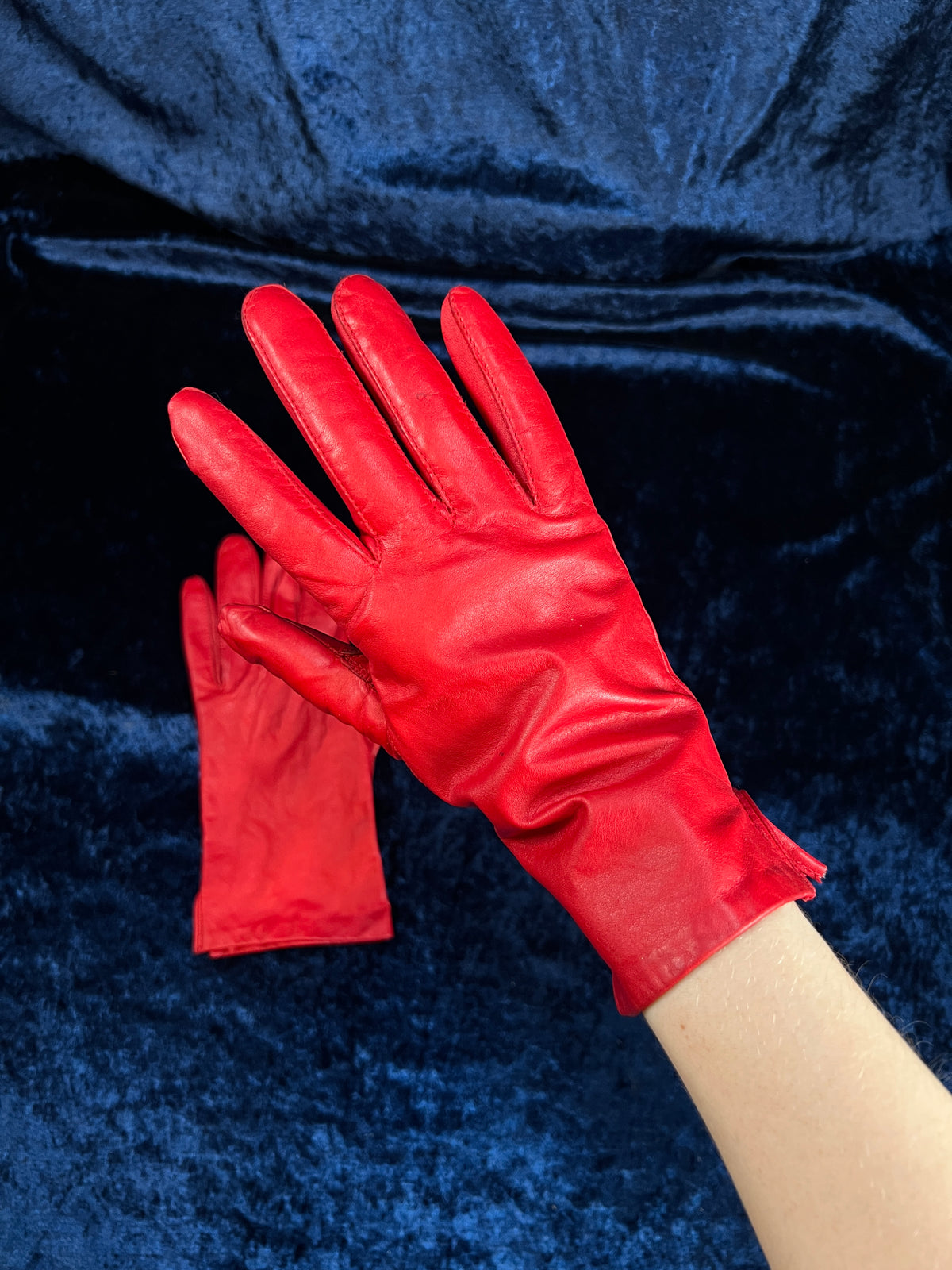 Vintage Genuine Leather Gloves - Red Wrist-Length Pair