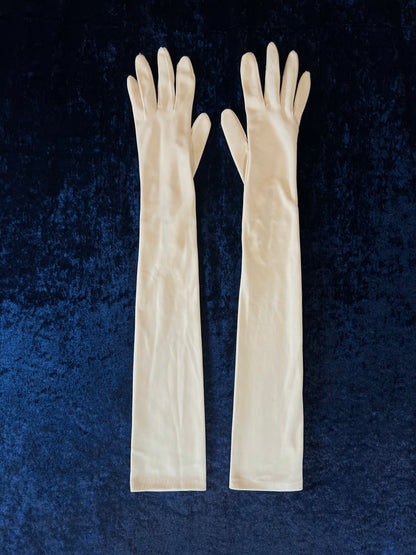 Vintage Nylon Opera Length Gloves - Cream Three-Button Mousquetaire Pair