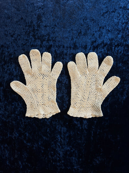 Vintage Crochet Mesh Wrist Gloves - Cream Beige Pair