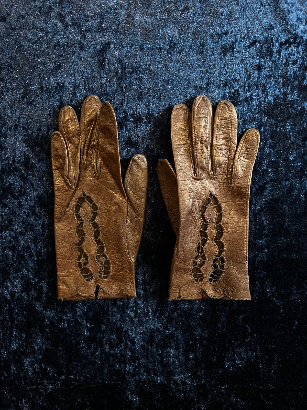 Vintage Leather Wrist Length Gloves - Lace Cut-Out Chocolate Brown Pair