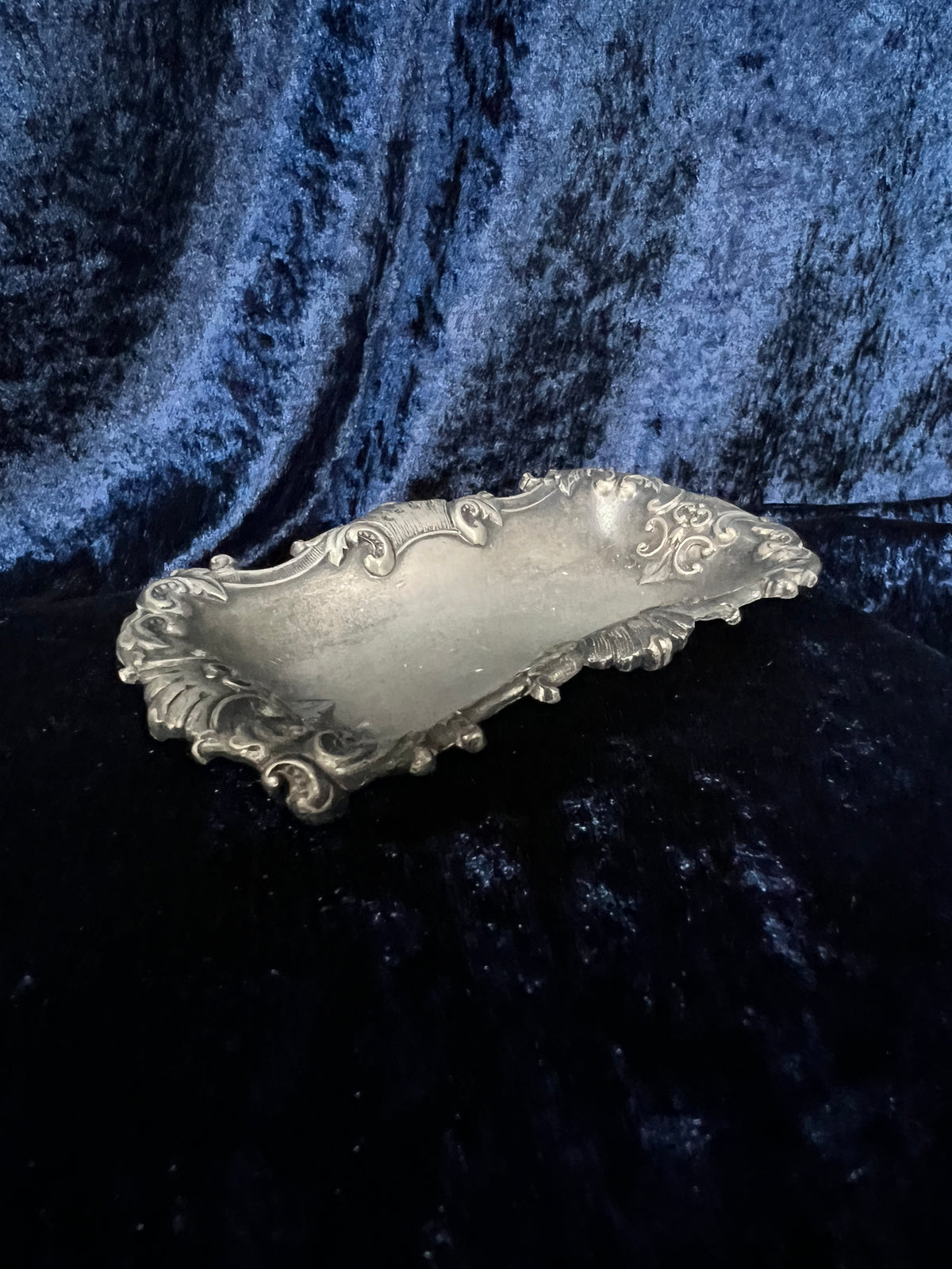 Vintage Metal Tea Bag Holder - Ornate Silver Scrolling Edge