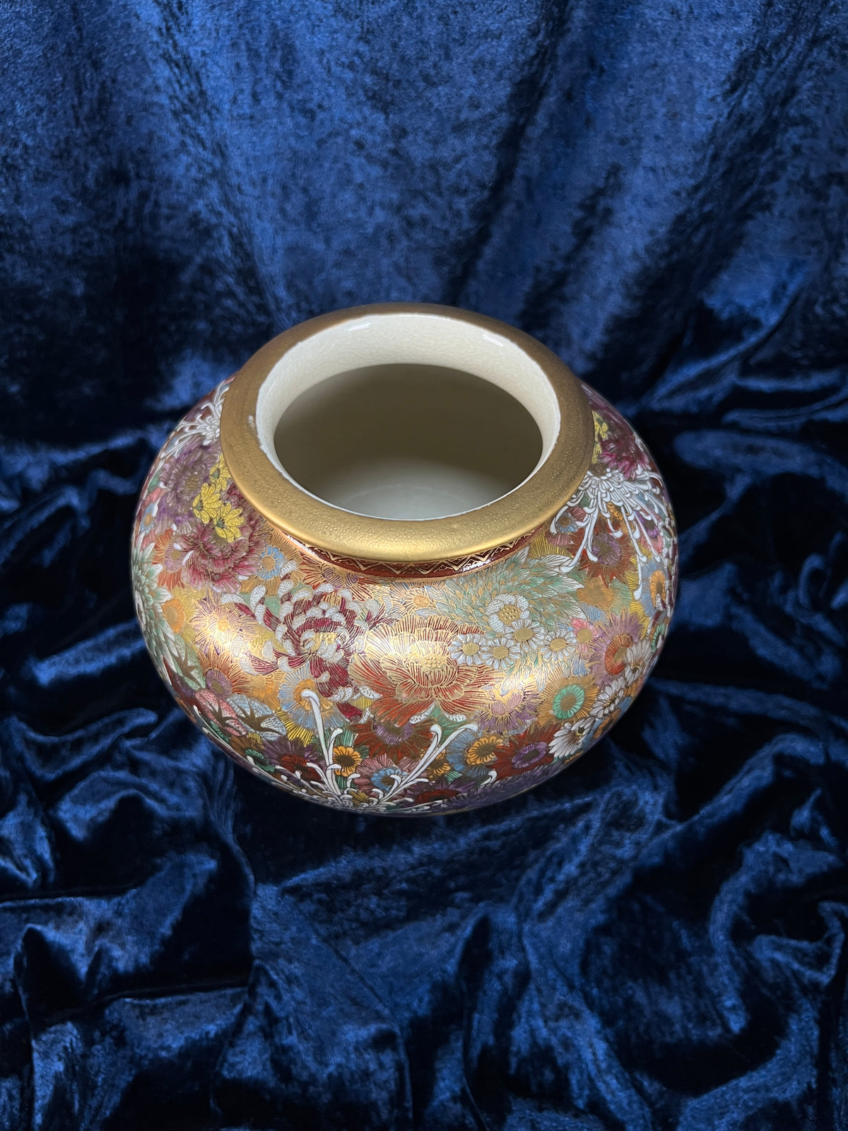 Antique Japanese Satsuma Vase - Gold Gilt Mille-Fleur Thousand Flowers Signed