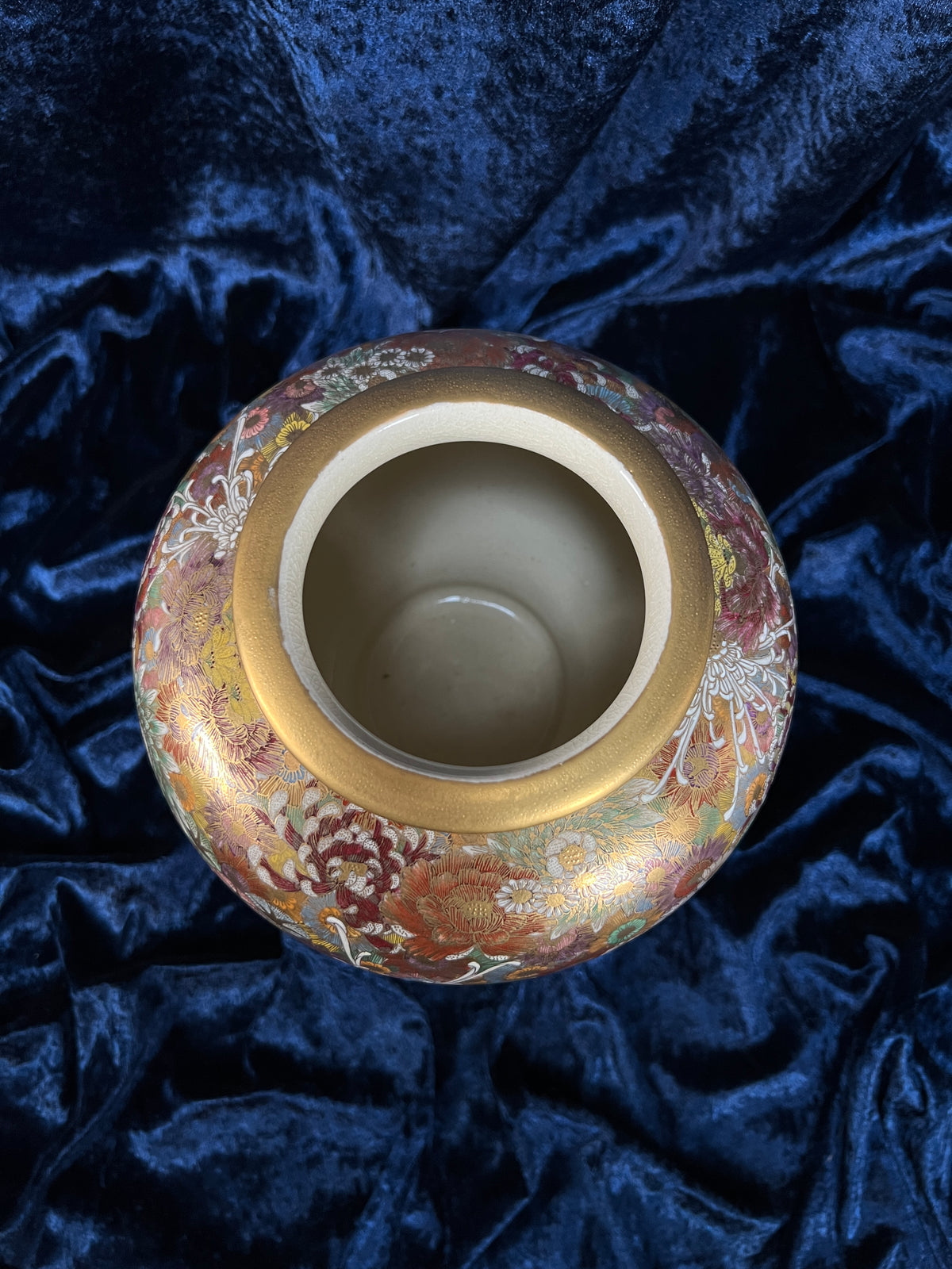Antique Japanese Satsuma Vase - Gold Gilt Mille-Fleur Thousand Flowers Signed