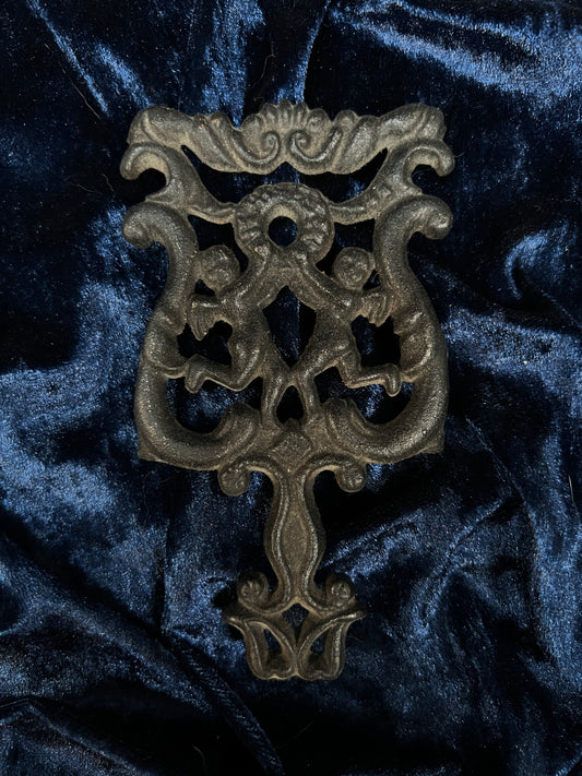 Vintage Wilton Cast Iron Decorative Trivet - Cherubs Holding Wreath